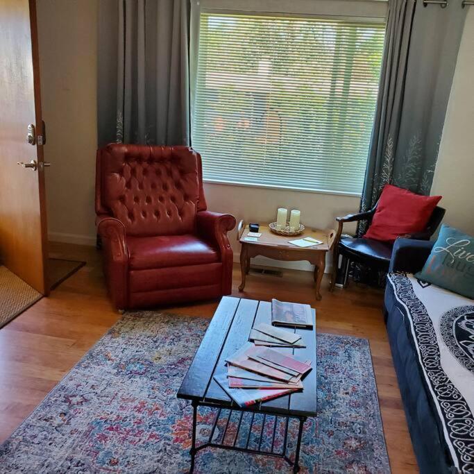 Sweet 2 Bedroom Close To U Of Oregon & Track! ยูจีน ภายนอก รูปภาพ